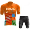 Cykeltröja sätter Cycling Jersey Euskaltel Euskadi Team Set Orange Clothing Road Bicycle Bib Shorts Suit Mtb Wear Maillot Culotte 230809