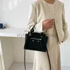 Cross Body Baobao Women's 2023 Новая сумка для одиночного плеча чувствовала твердую французскую маленькую сумку для кросс -кузнеца летняя сеть красный стиль маленький Bagstylishdesignergsbags