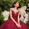 Luxury Glittering Red Sleeveless Quinceanera Dresses Applique Lace Pärlor Vestidos de 15 Anos Birthday Party Ball Gown Corset