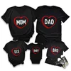 Familj matchande kläder roliga familj matchande kläder pappa mamma och dotter son tshirts baby rompers sommar bomullsfamilj look mor barn kläder r230810