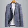 Ternos masculinos primavera verão blazer masculino de alta qualidade com seio único xadrez casual moda masculina ajuste fino jovem 4XL