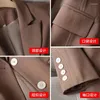 Costumes pour femmes Blazer noir Petite fille 2023 Style coréen Design Sense Small Hong Kong Fashion Network Costume rouge