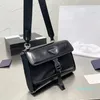 Męskie torby telefoniczne designer torba na ramię crossbody torba zwykła luksusowy mini klapa moda moda krzyżowa trójkąt body