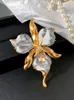 Pins Brooches Vintage Brass Glass Orchid Flower Corsage Brooch for Women Female Jewelry 2023 French Korea Accessries Wholesale 230809