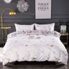 Sängkläder sätter White Luxury European Royal Gold Brodery Set 3D Däcke Cover Bed Sheet Single Double Queen Size Bed Bead Pudowcases 230809