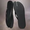 Lady Summer Beach Sandale Maisons Margiela Flip Flops tofflor Fashion Slides Storlek 35-45 HEAL TABI SANDAL FAMOME DESIGNER KVINNA Slipper Slide Men Luxury Casual Shoe
