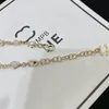 Braccialetti di design con ciondoli Bracciali con ciondoli per donne Braccialetti con perle con cuore d'amore Tendenza moda Temperamento premium Gioielli classici eleganti