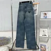 Hosen Metallabzeichen Frauen Jeans Hosen Konstruktion Buchstufe Gurte hohle Weitbeinhosen Mode HipHop Denim Pant