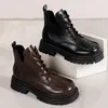 Boot's Leather Short 2023 Autumn Winter Cross Proticile Platform Platform Wedge Shoes Sheunky Heel Sneakers Bota de Vaqueiro 230810