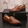 s lässig neue Männer klassische Low geschnittene EMED -Leder komfortable Business -Kleiderschuhe Mann Slattern Can Claic Buine Dre Schuhloafer