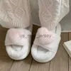 Pantofole mandano cuore amore adora le pannelli di pelliccia da donna calda calda peli di peluche di peluche di peluche Slifori di scivolo a casa 2023 scarpe da interno inverno j230810