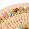 Prodotti in stile cinese Ventaglio pieghevole in legno Ventaglio da ballo spagnolo Stampa floreale vintage Ventaglio a mano Ornamenti per feste di matrimonio Decorazioni per la casa Regalo artigianale per gli ospiti