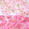 Fiori decorativi 6pcs Fiore di ciliegio artificiale 135 Testa di fiore Vite Seta da appendere alla parete per la decorazione di nozze Foglia di pianta finta in rattan