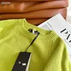 Kobiety Dysekty Designer 2023 Nowa kolekcja świąteczna nowa wakacyjna moda i prosta dekoracja małej torby musztard zielony wełniany sweter wlhu