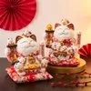 Dekorativa föremål Figurer Ceramic Maneki Neko Lucky Cat Home Decor Waving Hand Feng Shui Fortune Statue Kawaii Rumstillbehör 230810