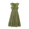 カジュアルドレス夏のファッション気質vネックノースリーブ刺繍中空緑のドレスウエストスリミングロングスカート女性の