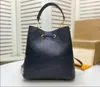 7A Designer Torba Oryginalne skórzane torby kubełkowe Neonoke torebki Tote na ramię Crossbody Bag Neo Noe Dripstring Tote Women Monogramy Expossing Dripstring Black Emboss