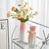 Härlig kontorsdekoration rosa lyx keramiska vaser nordisk heminredning interiör blommor vas rum dekoration estetik levande söt hkd230810