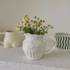 Vase European Style Relief Ceramic Vase Vase CoffeeとMilk Can Blower Pot大容量飾り230810