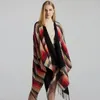 Sjaals Schotse Klassieke Kleurrijke Plaid Sjaal Cape Imitatie Kasjmier Outdoor Kwastje Verdikte Vrouwen Warm Spleet Strand Zonnebrandcrème