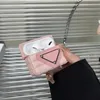 Diseñador Fundas de AirPods de cuero rosa 1 2 3 Pro Funda de lujo para auriculares Fundas para auriculares Bluetooth Cojines Funda de lujo Airpodspro CYD238101