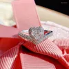 Trouwringen Romantisch Verzilverd Hart Voor Vrouwen Shine White CZ Stone Inlay Mode-sieraden Engagement Party Gift Ring