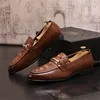 s lässig neue Männer klassische Low geschnittene EMED -Leder komfortable Business -Kleiderschuhe Mann Slattern Can Claic Buine Dre Schuhloafer