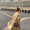 23FW Designer Fashion Trench Women Trench Women European e American Luxury Style Fashion Stitching Two Slied Woman a metà lunghezza Trench