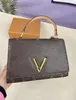 Luxusdesignerin echtes Leder -Frauenhandtasche Handtasche V Lock Klappe Tasche Verstellbare Gürtbeutel verdrehen Sie einen Griff Crossbody Bags