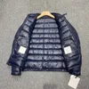 D Pocket Design Mens Down Jacket Arm Badge Stand Collar Puffer Jacket Vintermode Varm kappa Asiatisk storlek M-3XL