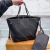 Buchstabe geprägte Einkaufstasche Frauen Designer Umhängetasche große Kapazität Einkaufsbeutel Luxury Cowhide Lederhandtasche mit Münzen Geldbörse