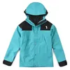 Herrendesigner -Modejacken für Frauen Frühling Herbst Outdoor Sport winddicht und wasserdichte Kapuzejacke 06