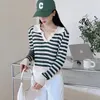 Kvinnors tröjor Autumn Winter Women Lång ärm TurnDown Collar Stripe Print Sexig V Neck Tight Bottom Shirt Female Slim Fit Sticke Top