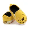 Sneakers Cartoon Personagens Canvas Soft Sole Baby Shoes Mocassins Born Girls Boys First Walkers NONSLIP Toddlers Sênis de berço 230811