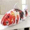 Fyllda plyschdjur 60-140 cm Big Cyprinus Fish Carp Plush Toy Livselike fyllda vattenlevande fiskar Plushie hundar Katter