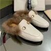 Designer tofflor Princetown Mules äkta lädersko päls loafers glider lägenheter kvinnor casual skor metall kedja sko män sammet toffel storlek 35-46