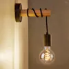 Lampa ścienna retro metal i drewno Creative Vintage Industrial E27 Lekka czarna biała sypialnia żarówka nie wliczona