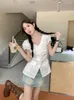 女性用TシャツGM3738気質プリーツホワイトシャツ夏の韓国スタイルデザインセンスユニークなスリムフィットVネック半袖トップ