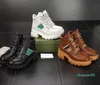 Jesienne zimowe buty martin skórzane koronkowe mężczyźni Sneaker 100% Cowhide Casual Woman But Modna platforma Trenery Grube Dno High Top Designer Buty