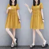 Robes décontractées habillées de la femme coréenne d'été pour femmes grandes minces minces à manches courtes à mi-longueur jupe en ligne