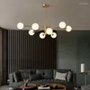 シャンデリアの北欧の銅のデザインリビングルームの寝室のダイニングキッチン天井ペンダントランプモダンガラスボールG9ライトのためのシャンデリア