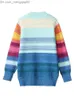 Kvinnors tröjor överdimensionerade tröja Kvinnor 2023 Fashion Rainbow Stripe Brodery Letter Sticked Borsted Loose Relaxed Street Clothing Top C-119 Z230814