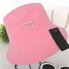 Designer High Version P Bucket Hat Cappello Cappello pour femmes Brim Brim Hats plage décontracté active Street Cap Street Summer Sun Protection Lettre ses capuchons