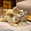 Fyllda plyschdjur 39-58 cm Ny simulering Lion Tiger Leopard Plush Toys Home Decor Stuffed Real Life Animals Dolls Soft for Kids Boys Gift R230811