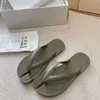 Maison di qualità specchio Margiela tabi Flip piatti Flops Designer Sandalo Black Casual Scarpe Casualmente Sicchia Mano Piscina Womans Slide Sandals Sandals Bianco Outdoors Slinders