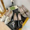 2023-Womens Mid Heel Shoes Новая коллекция во время любви отражает настроение в последней коллекции, объединяя винтаж с современными функциями
