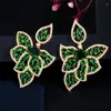 Boucles d'oreilles en peluche cwwzircons forme de feuille jaune or plaqué vert cz cristal grand goutte long pour les femmes de bijoux de fiançailles de fête CZ666