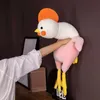 Animali di peluche ripieni Nuovo peluche gigante di pollo morbido Peluche di peluche animale di cartone animato Bambola di pollo che dorme lungo cuscino Regalo di compleanno per fidanzato