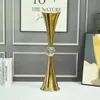 Luksusowy nowoczesny duży metalowy wazon podłogi Złote Żelazne Work Flower Wazon Dekoracja stołu ślubnego 982