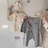 家族を一致する衣装の家族を一致させる服をマッチするかわいい梨のプリント幼児ロンパーズ家族の外観